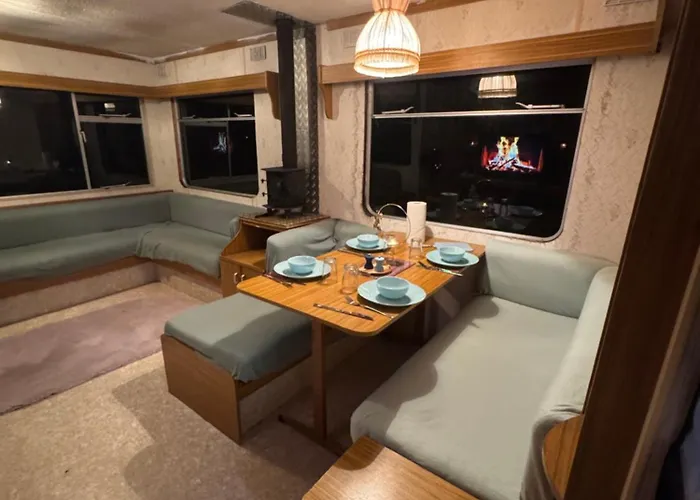 Mobilhomme Prive Dans Son Jus 2 Etoiles * Le Plessis-Lastelle